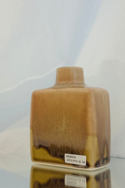Handmade Hasami-yaki Flower Vase | 波佐見焼花瓶