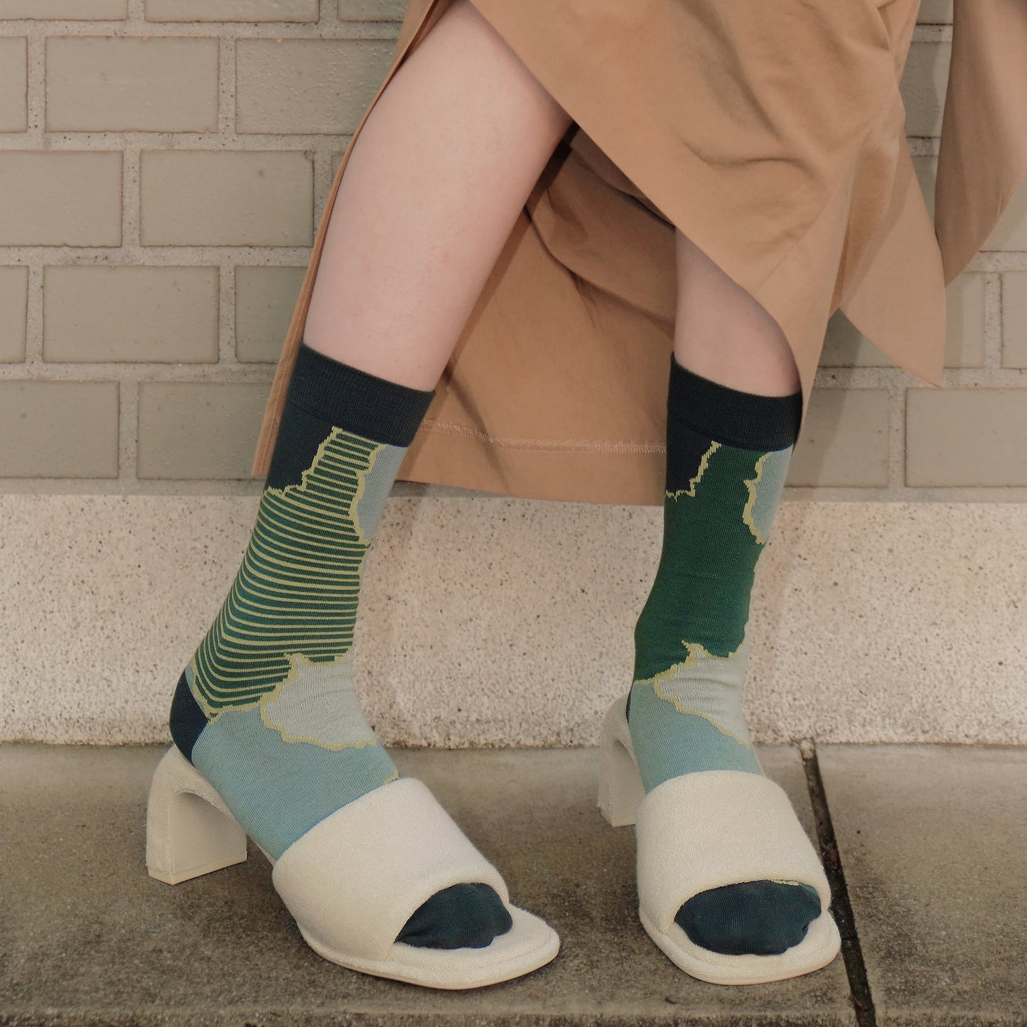 左右非対称靴下| Asymmetrical Socks