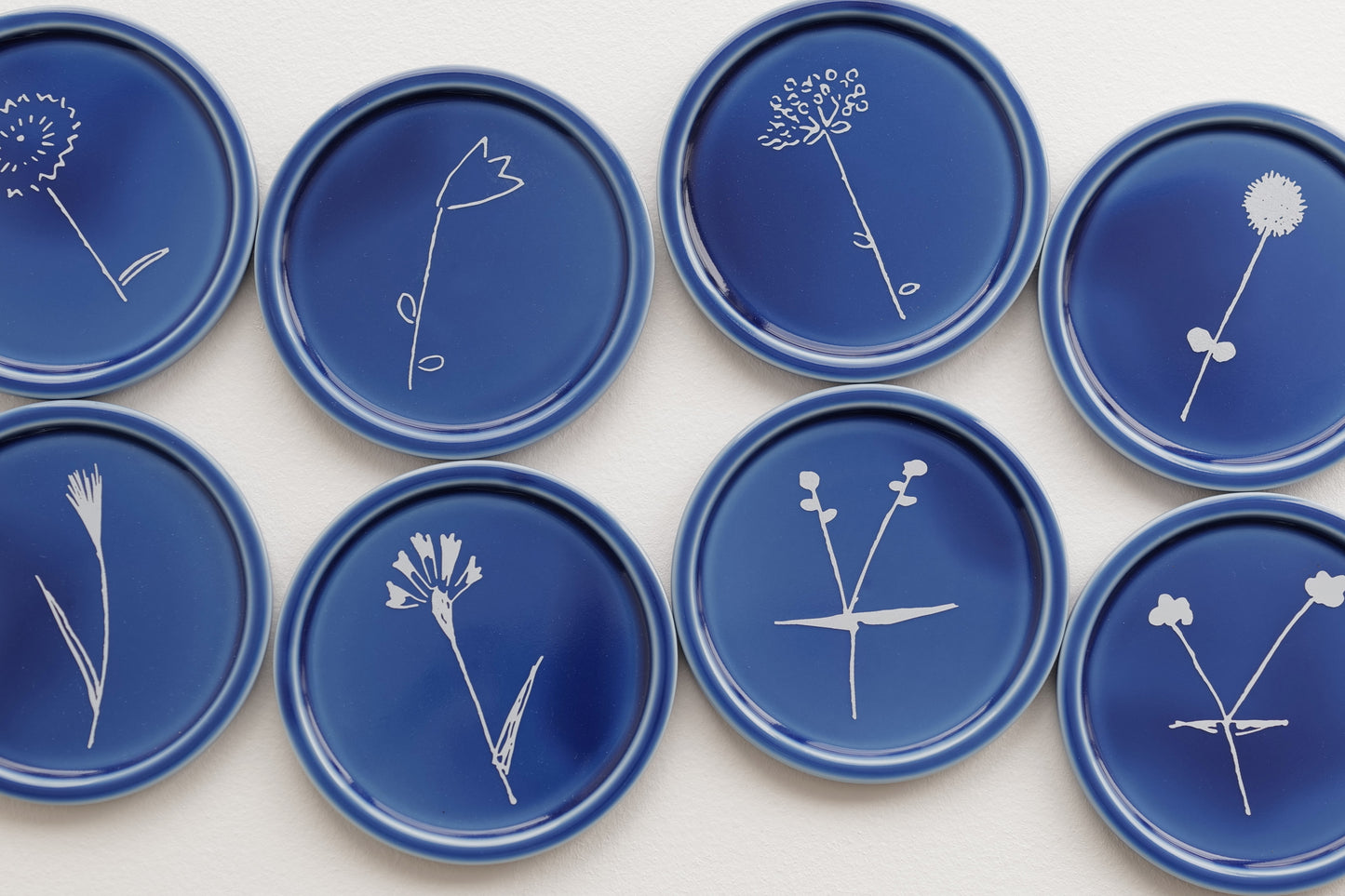 Mustakivi PIKKU BLUE PLATE